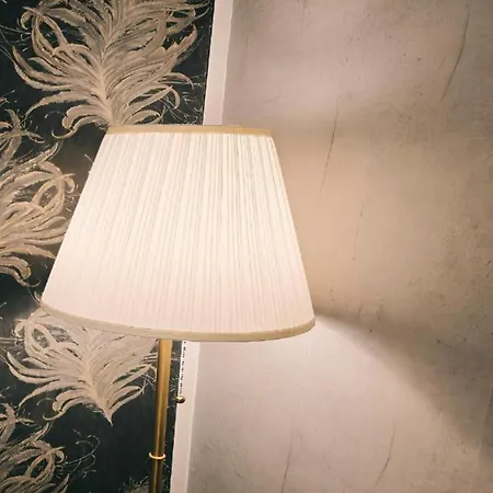 Designer Mit Balkon In Karlsruhes Zentrum - Apolonialiving * Karlsruhe