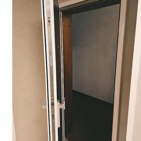 With Balcony & Garage - Apolonialiving شقة *