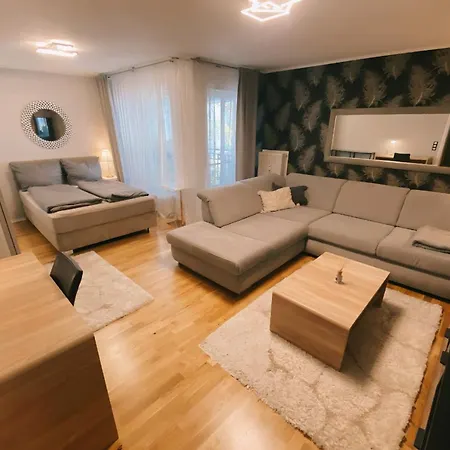 Апартаменты Zentrale Design-ferienwohnung Mit Balkon Und Stellplatz In - Apolonialiving Карлсруэ