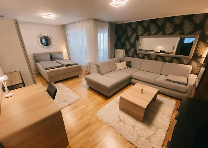 شقة Zentrale Design-ferienwohnung Mit Balkon Und Stellplatz In - Apolonialiving كارلسروه