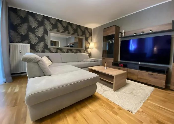 Zentrale Design-ferienwohnung Mit Balkon Und Stellplatz In - Apolonialiving شقة كارلسروه